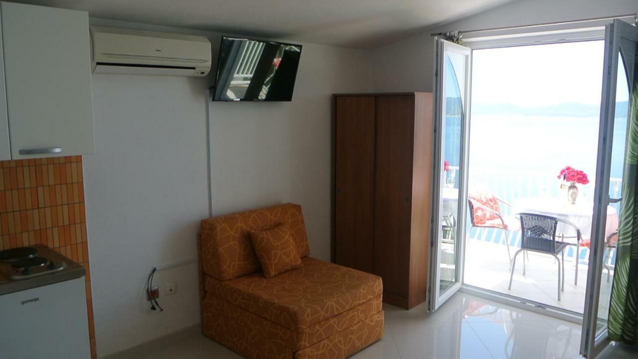 View On Th Sea Pisak Apartment Luaran gambar